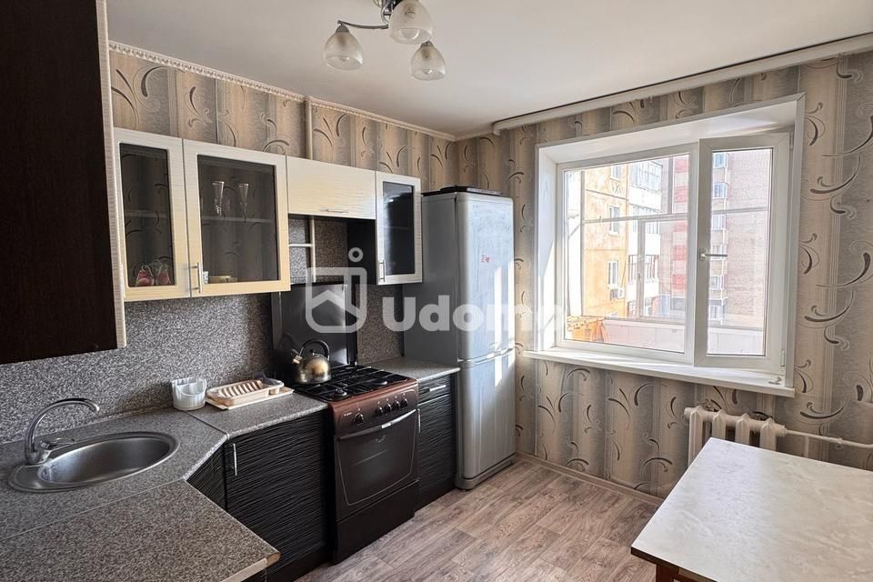 Продаётся 1-комнатная квартира, 37.1 м²