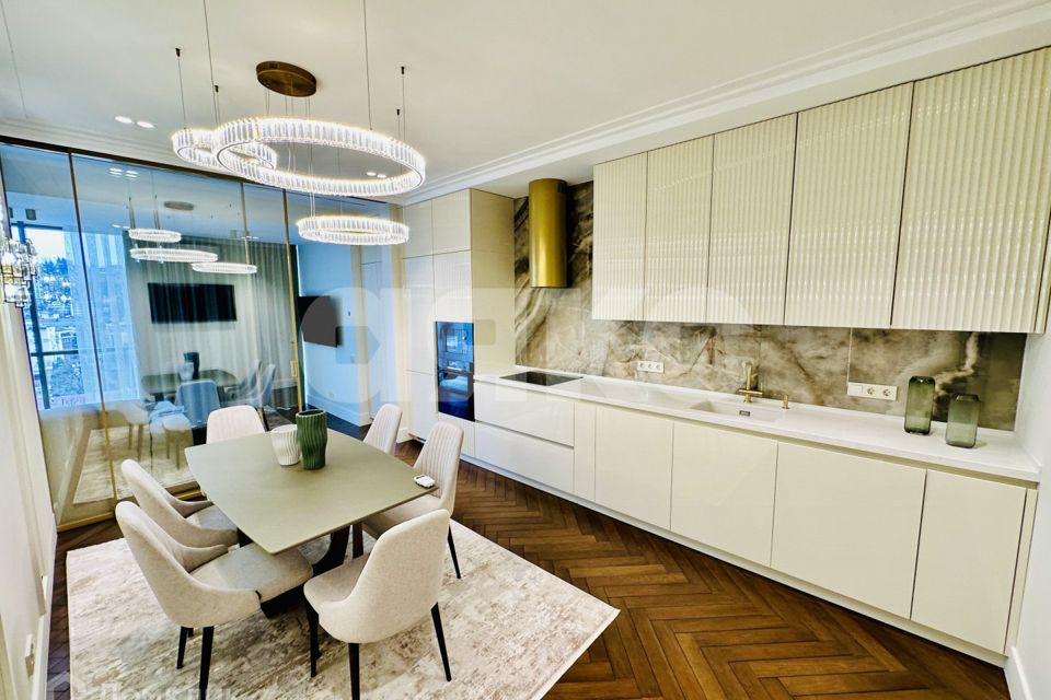 Продаётся 1-комнатная квартира, 63.1 м²
