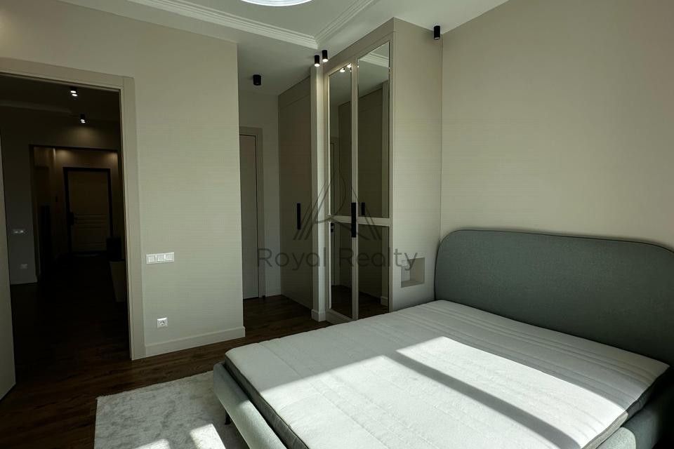 Сдаётся 2-комнатная квартира, 78 м²