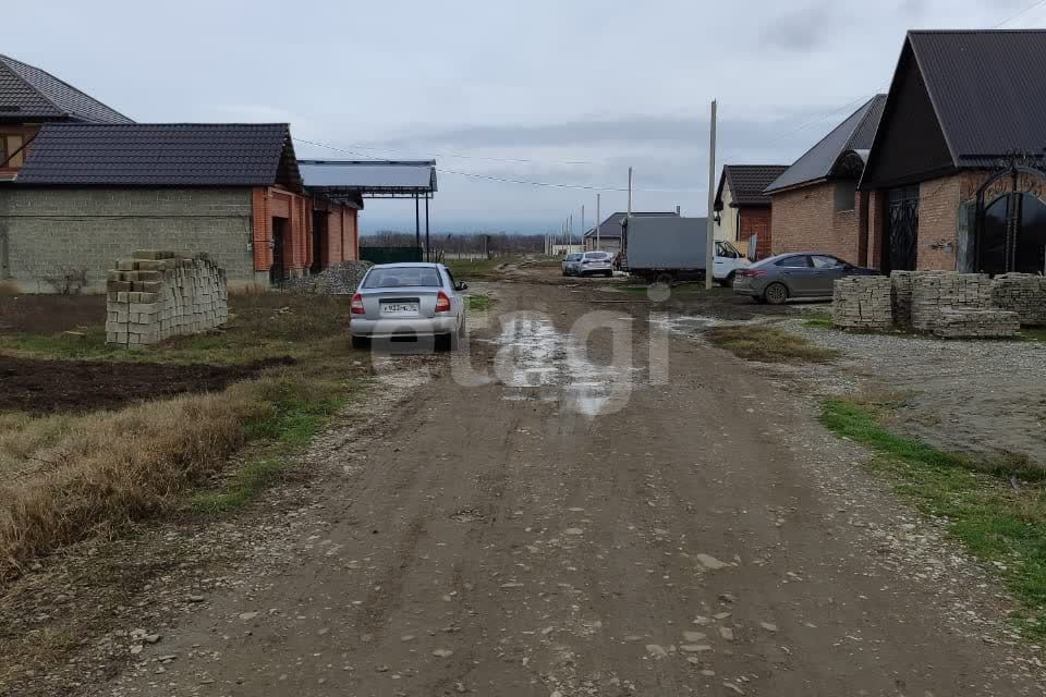 Купить загородную недвижимость на улице Авторханова в поселке Имени Шейха Изнаур