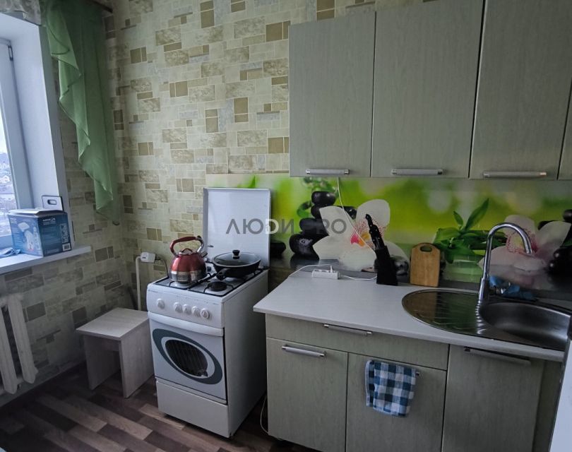 Продаётся 3-комнатная квартира, 60 м²