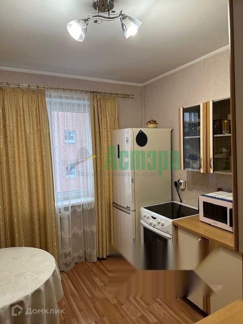 Продаётся 4-комнатная квартира, 82 м²