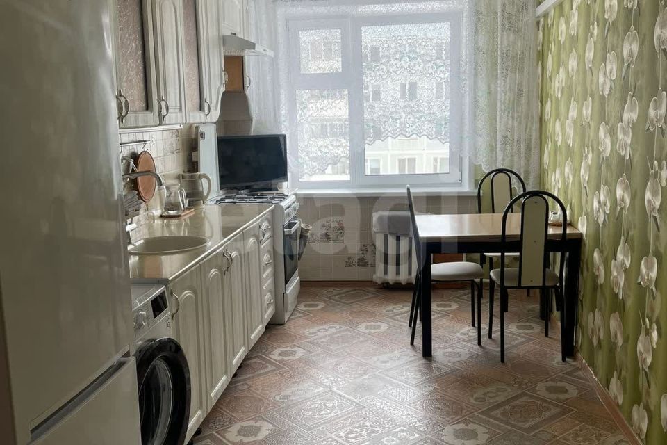Продаётся 4-комнатная квартира, 69.9 м²