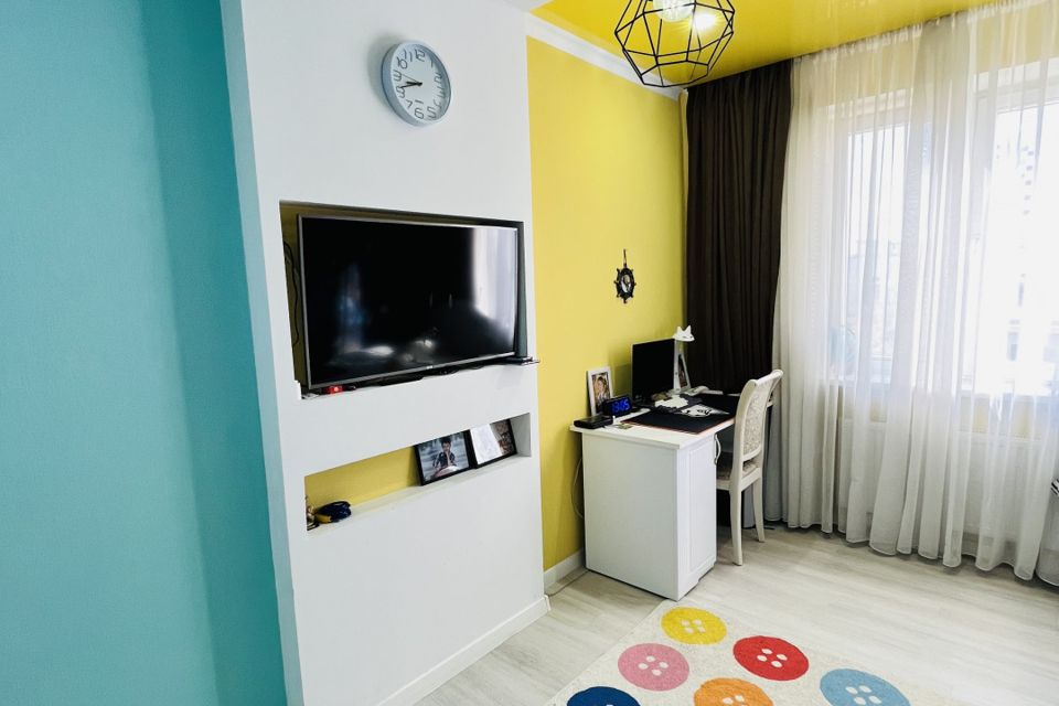 Продаётся 3-комнатная квартира, 72.9 м²