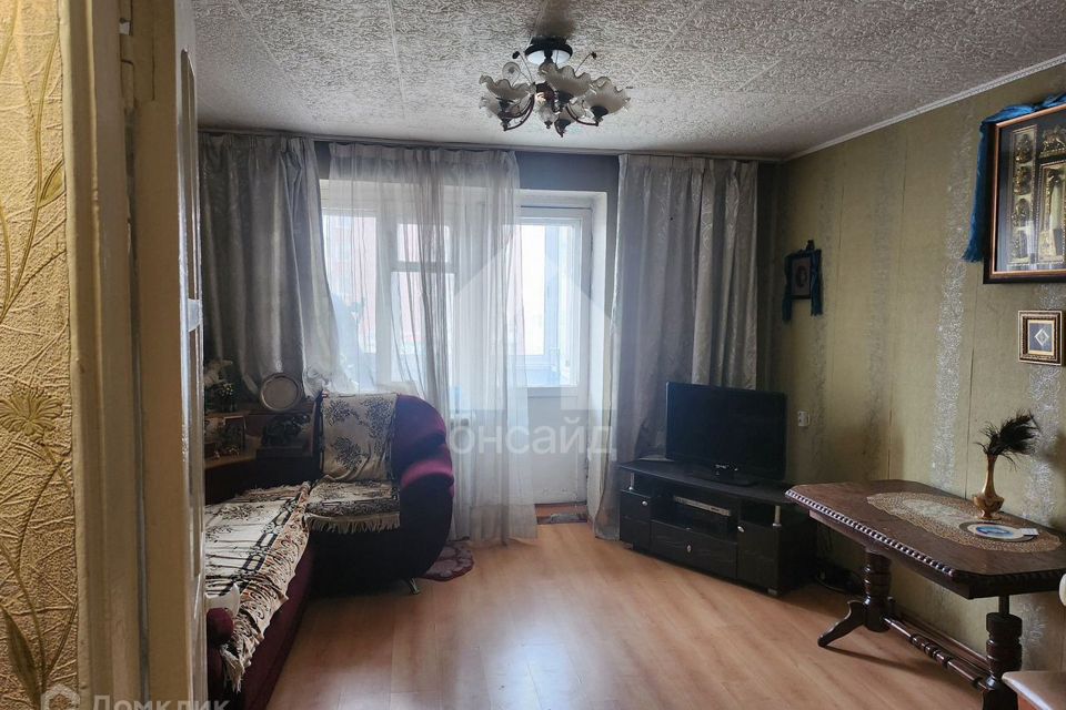 Продаётся 3-комнатная квартира, 59.4 м²