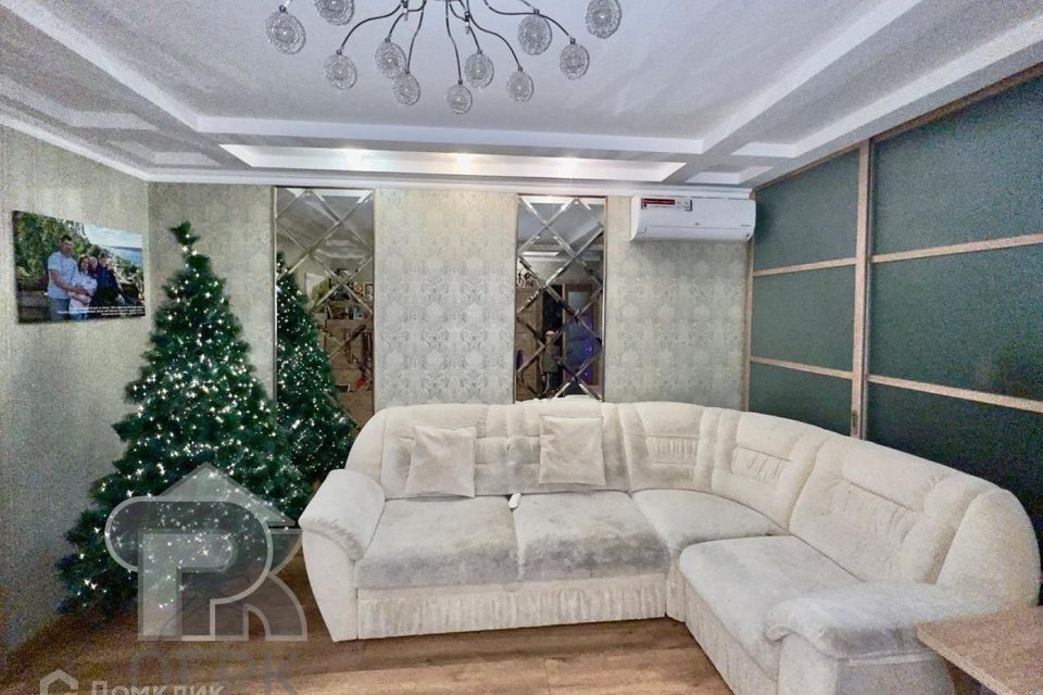 Продаётся 3-комнатная квартира, 107.3 м²