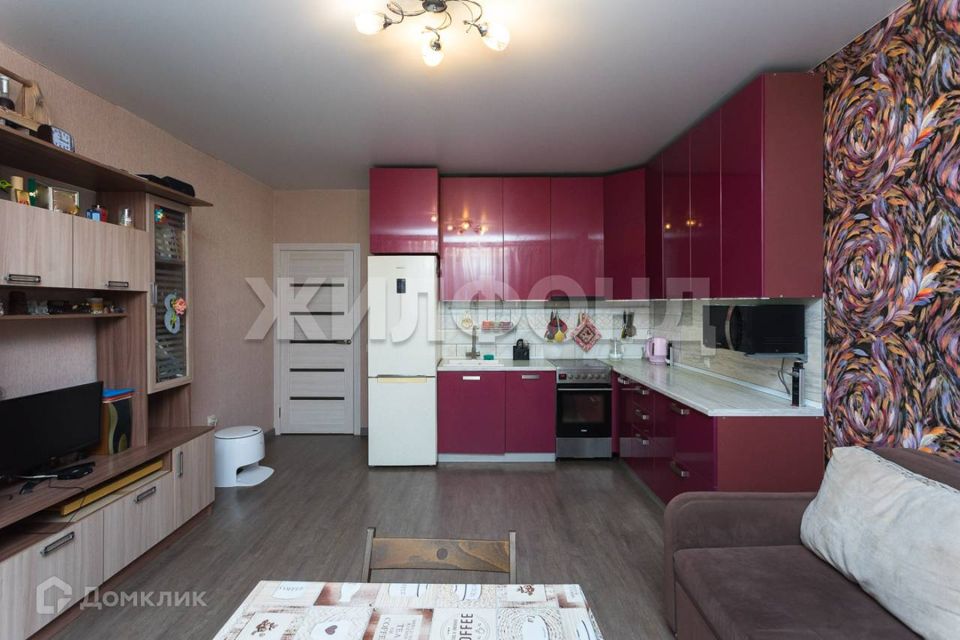 Продаётся 2-комнатная квартира, 65 м²