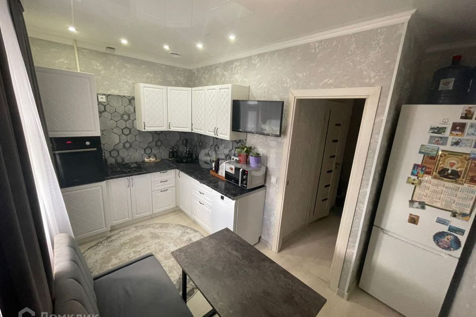 Продаётся 1-комнатная квартира, 41.5 м²