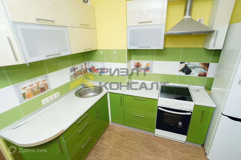 Продаётся 1-комнатная квартира, 40.2 м²