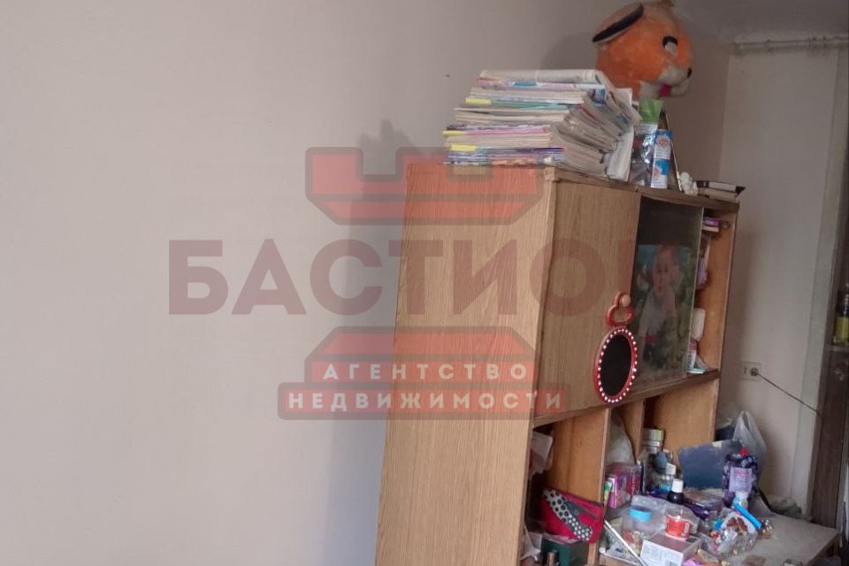 Продаётся комната в 1-комн. квартире, 12.8 м²