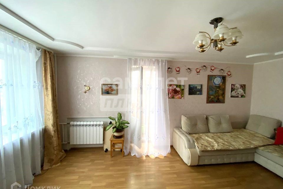 Продаётся 3-комнатная квартира, 60.5 м²