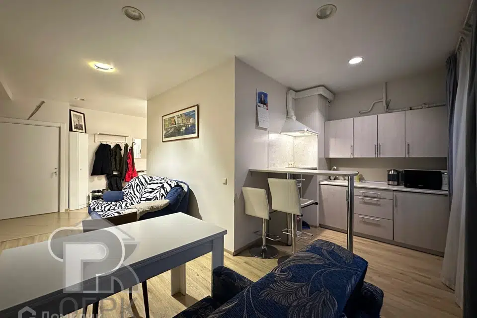 Продаётся 3-комнатная квартира, 61 м²