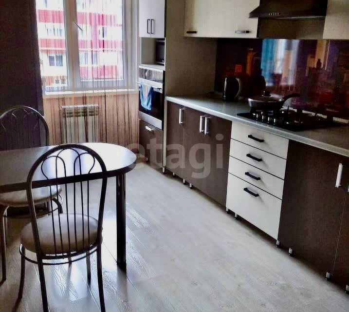 Продаётся 1-комнатная квартира, 38.3 м²