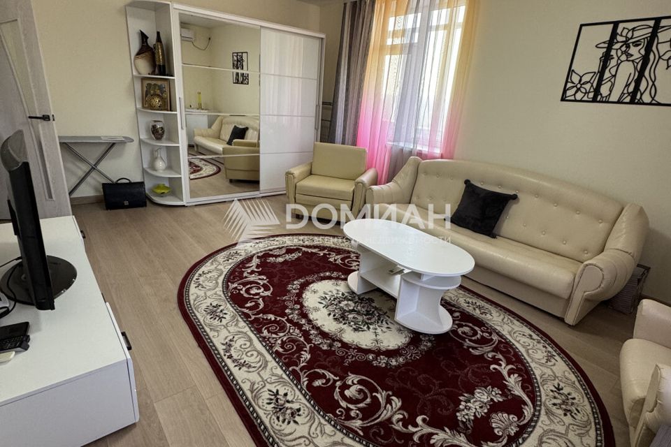 Продаётся 1-комнатная квартира, 35.9 м²
