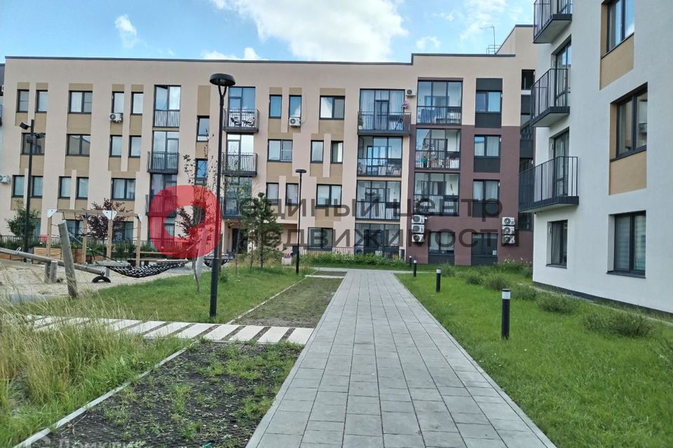 Продаётся 1-комнатная квартира, 42.3 м²