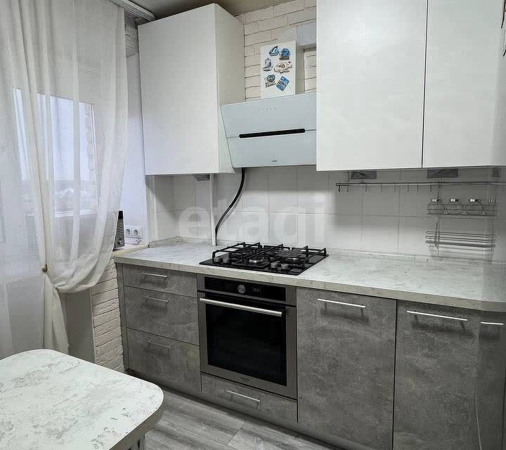 Продаётся 4-комнатная квартира, 59.4 м²