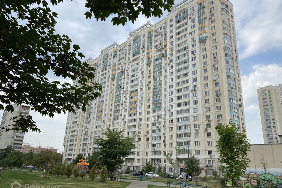 Продаётся 2-комнатная квартира, 64 м²