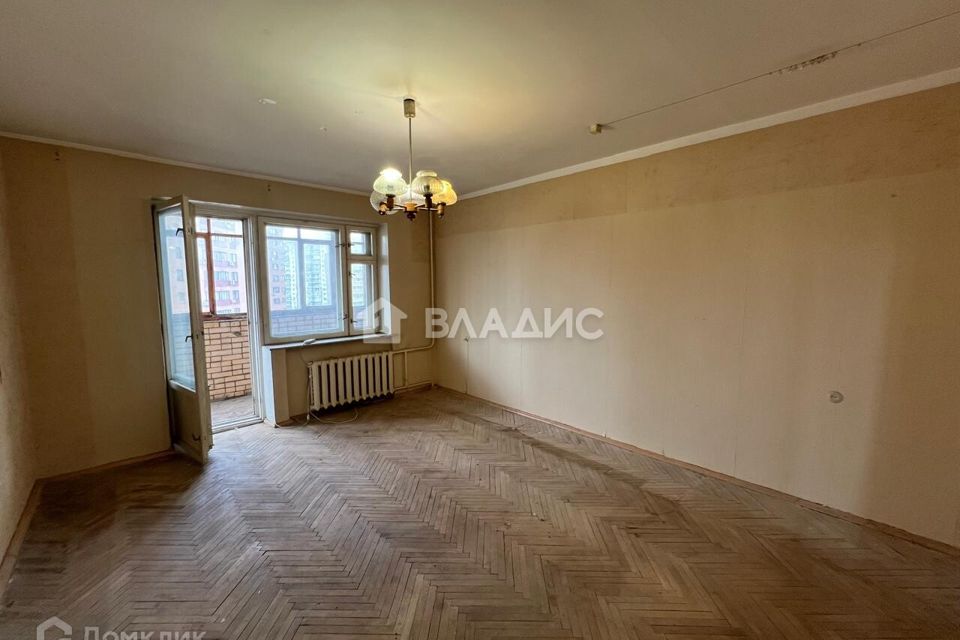 Продаётся 4-комнатная квартира, 98 м²