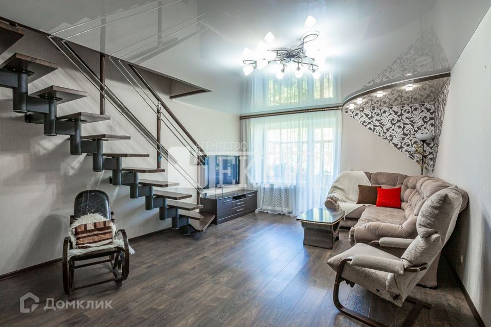 Продаётся 4-комнатная квартира, 128.1 м²