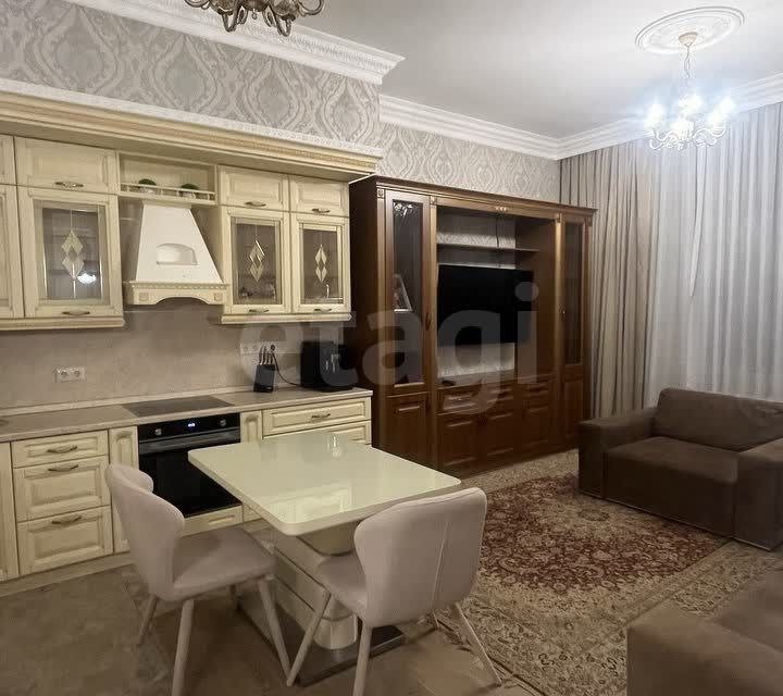 Продаётся 2-комнатная квартира, 70 м²