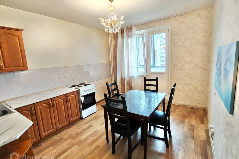 Продаётся 3-комнатная квартира, 97.6 м²