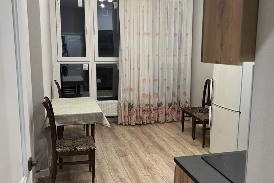 Сдаётся 1-комнатная квартира, 38 м²