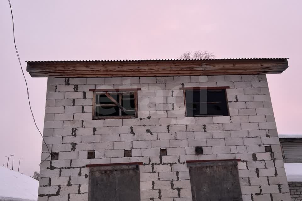 Продаётся 4-комнатная квартира, 144 м²