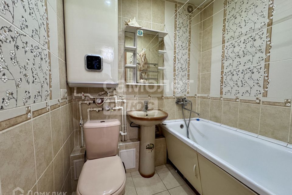 Продаётся 3-комнатная квартира, 55.8 м²