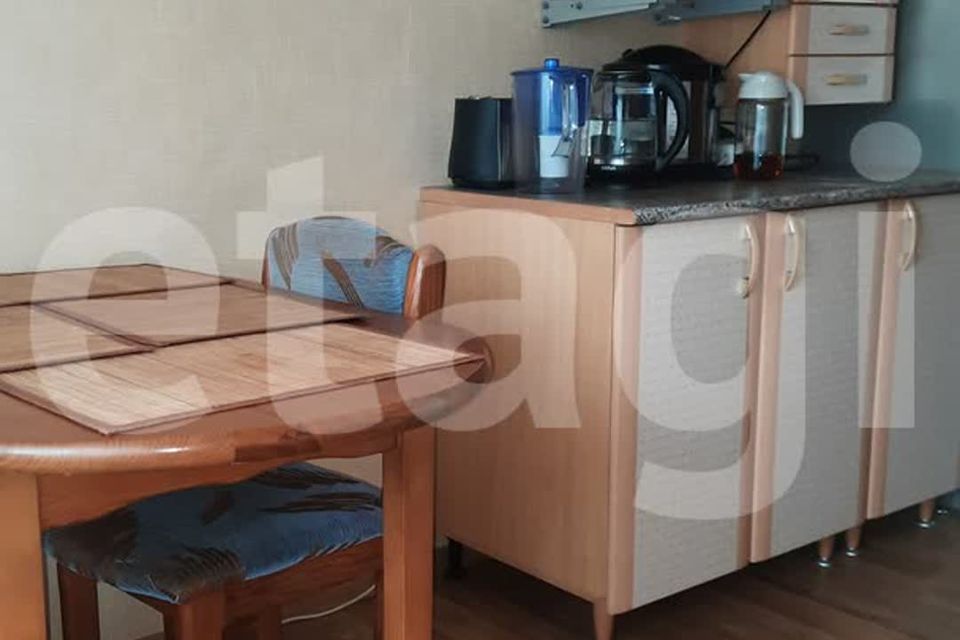 Продаётся 3-комнатная квартира, 56.7 м²