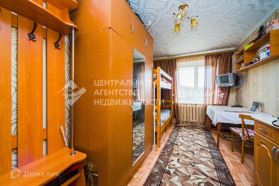 Продаётся комната в 1-комн. квартире, 61.5 м²