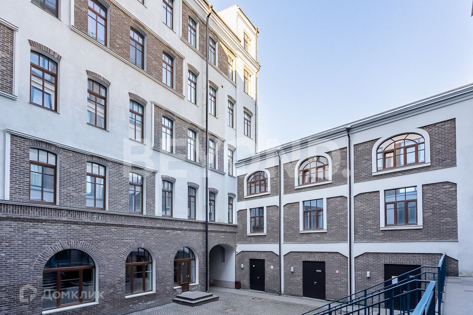 Продаётся 2-комнатная квартира, 72.4 м²