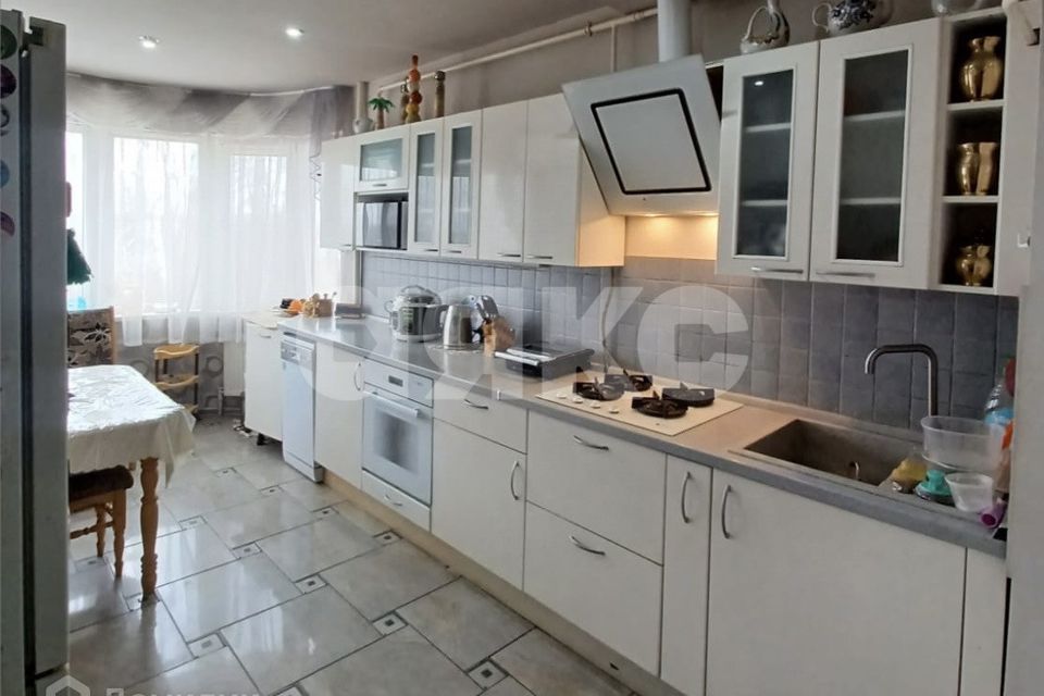 Продаётся 3-комнатная квартира, 104.9 м²