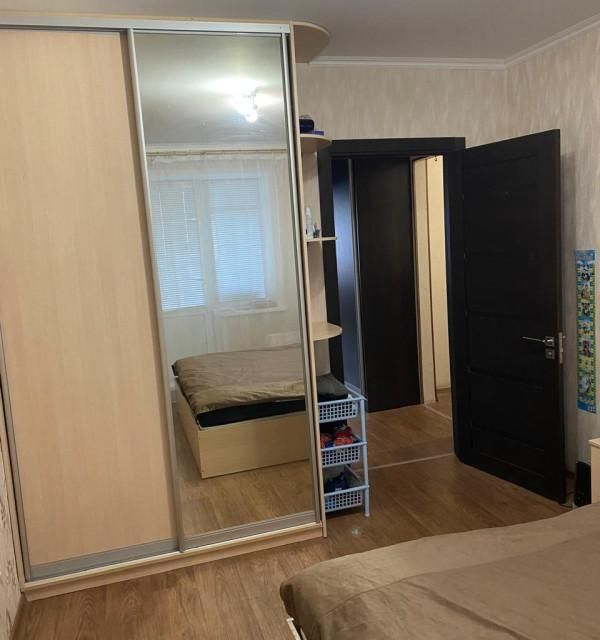 Продаётся 3-комнатная квартира, 68.5 м²
