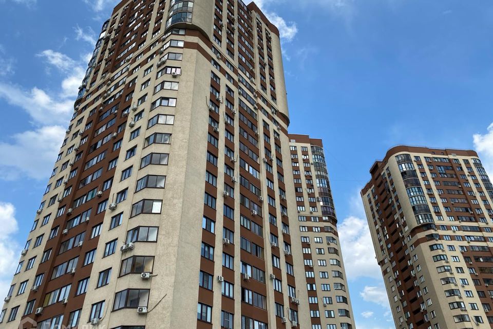 Продаётся 2-комнатная квартира, 92.4 м²