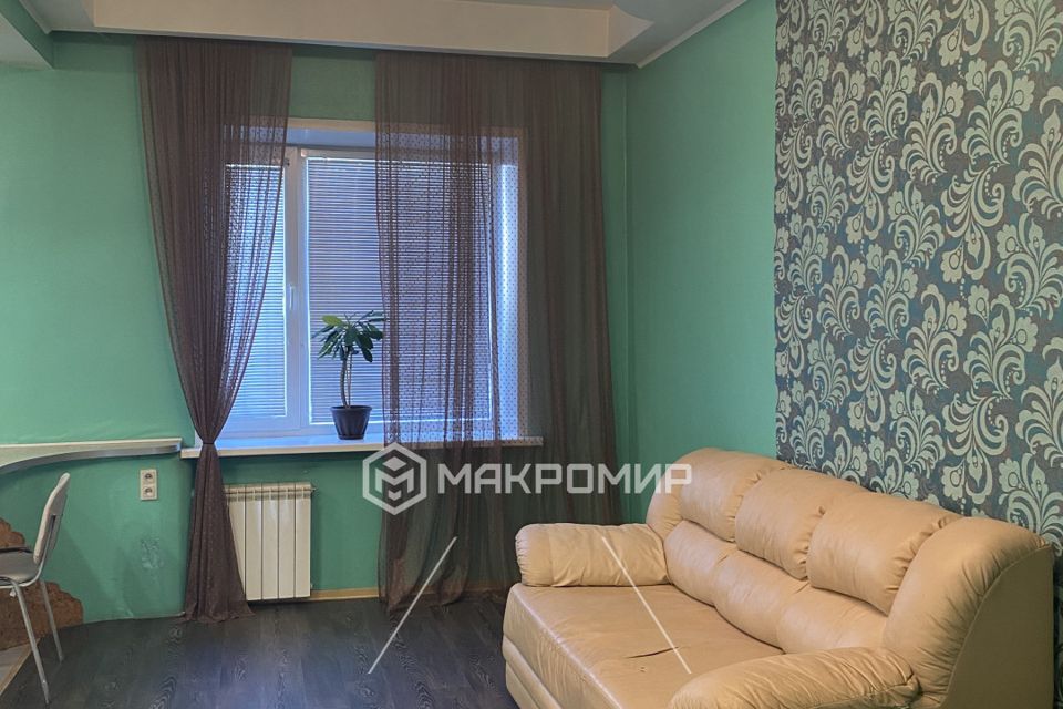 Сдаётся 2-комнатная квартира, 56 м²