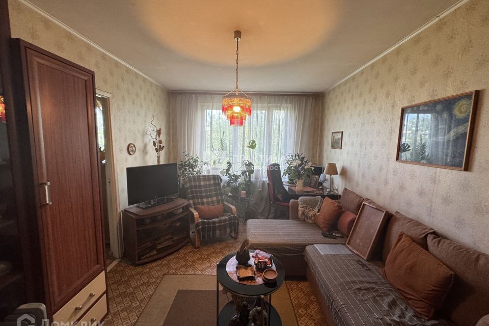 Продаётся 3-комнатная квартира, 49.8 м²
