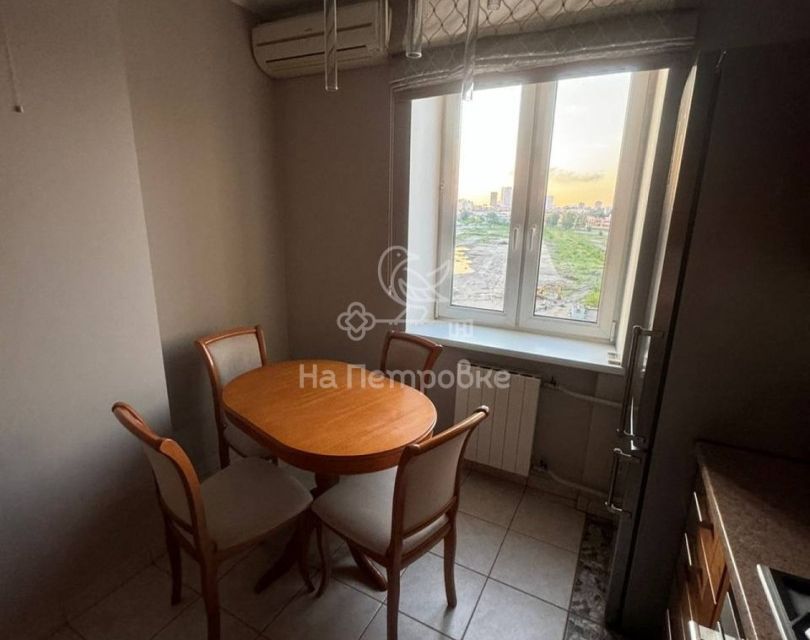 Продаётся 3-комнатная квартира, 71.6 м²