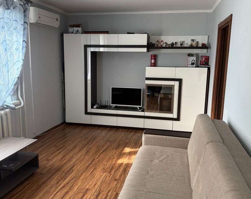 Продаётся 2-комнатная квартира, 62.3 м²