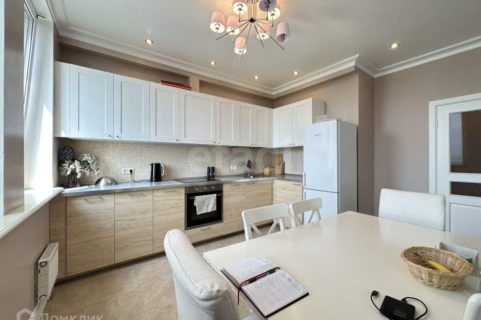 Продаётся 3-комнатная квартира, 92.4 м²