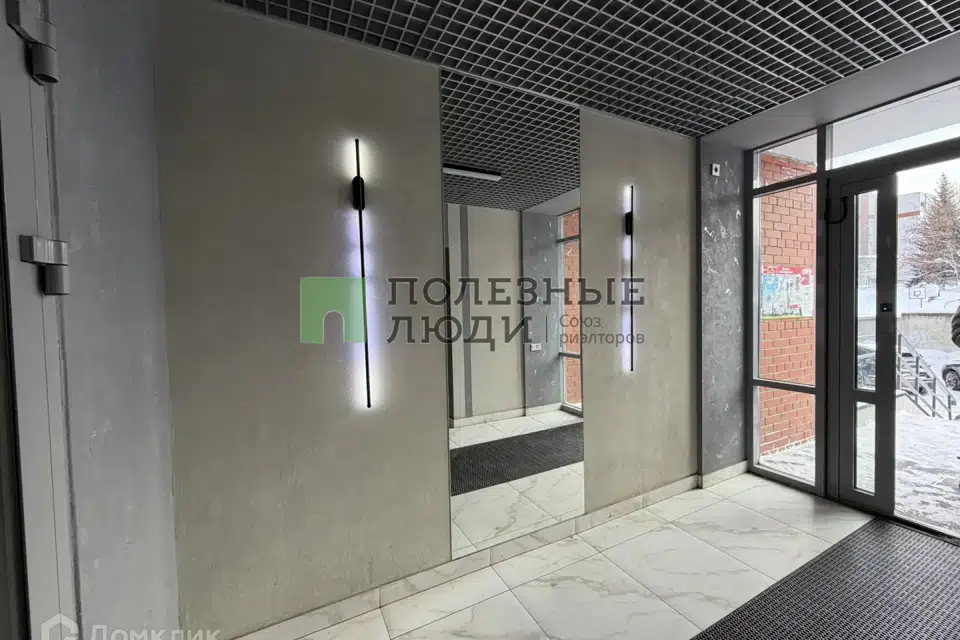 Продаётся 2-комнатная квартира, 65 м²