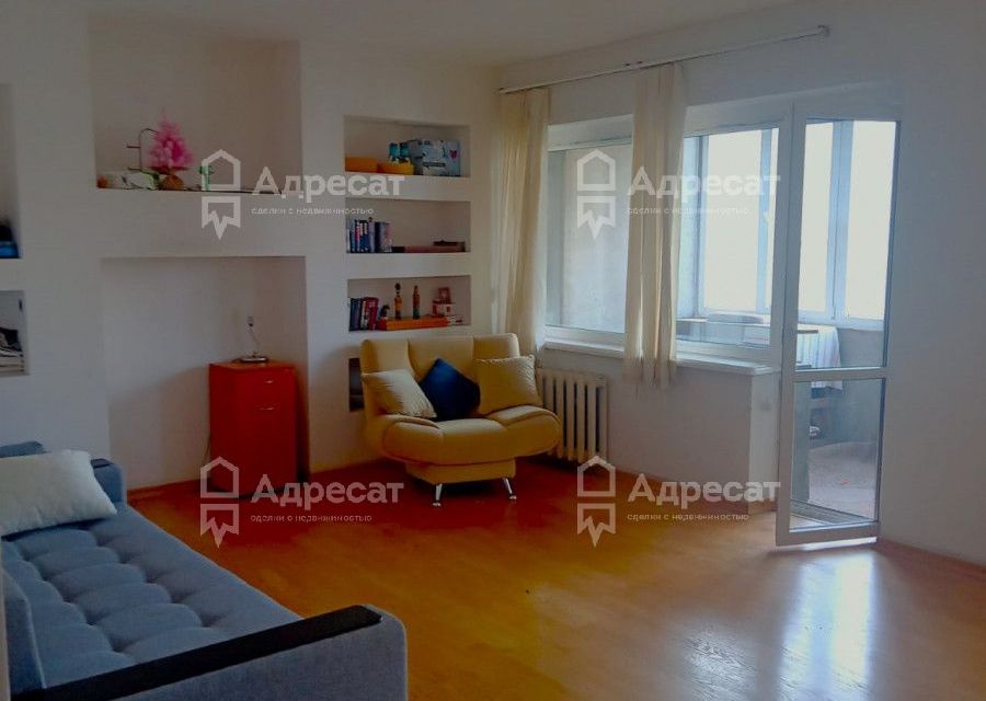 Продаётся 4-комнатная квартира, 162.4 м²