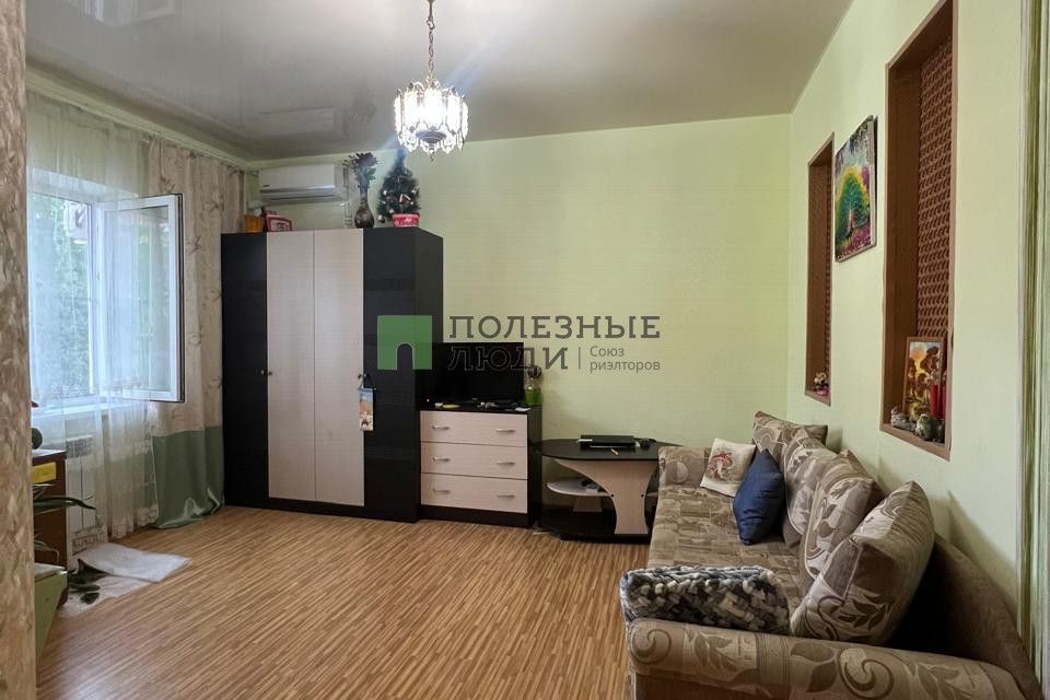Продаётся 1-комнатная квартира, 50.3 м²