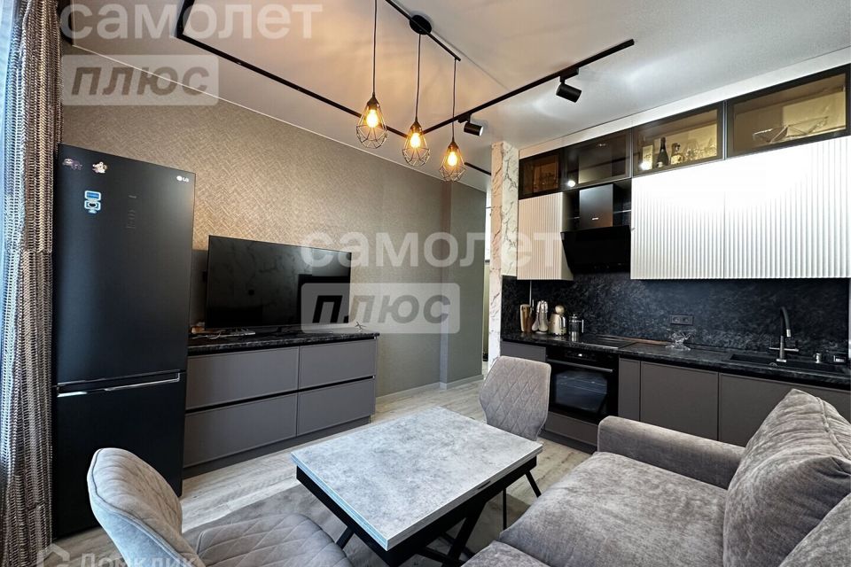 Продаётся 1-комнатная квартира, 42.6 м²