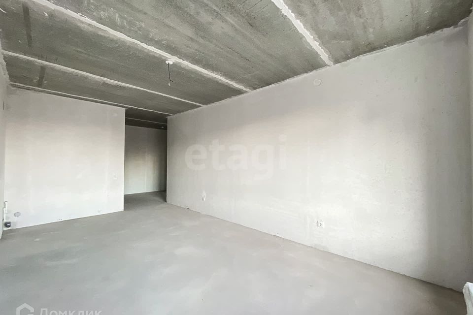 Продаётся 1-комнатная квартира, 57.7 м²