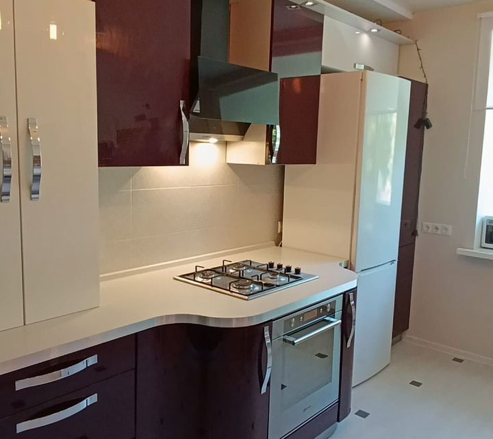 Сдаётся 4-комнатная квартира, 100 м²