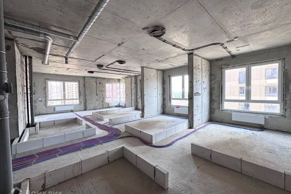 Продаётся 4-комнатная квартира, 90.9 м²