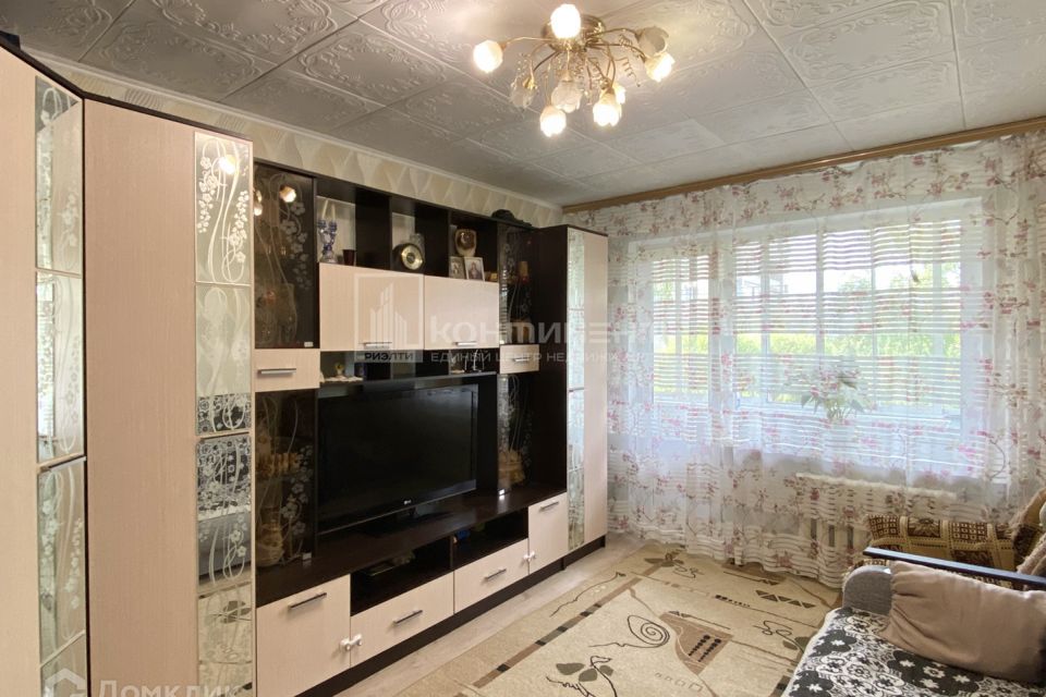 Продаётся 3-комнатная квартира, 57.5 м²