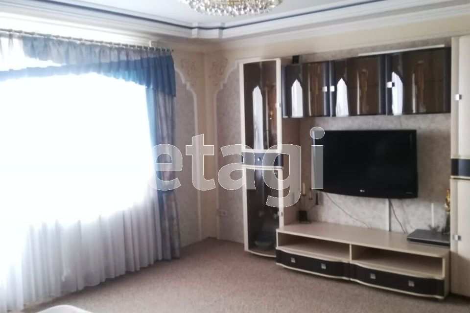 Продаётся 4-комнатная квартира, 103.9 м²