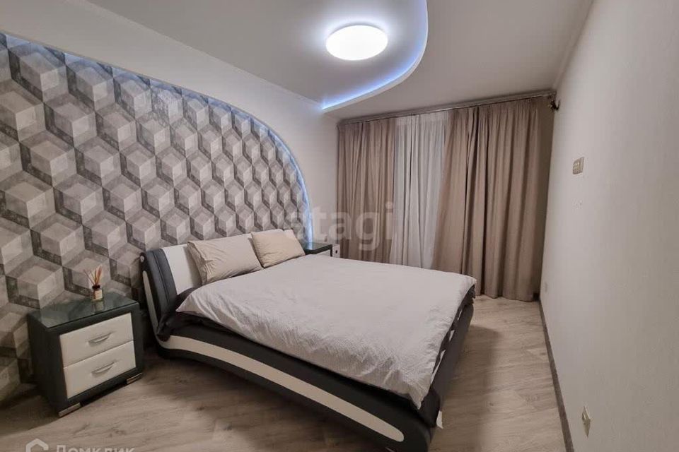 Продаётся 2-комнатная квартира, 66.7 м²