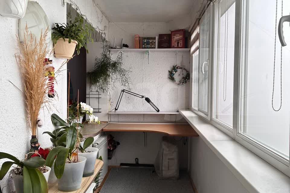 Продаётся 1-комнатная квартира, 42 м²